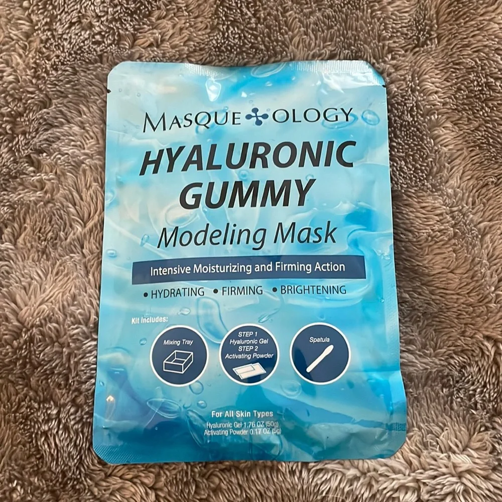 🌿$4/$20 Modeling Mask - Picture 1 of 2